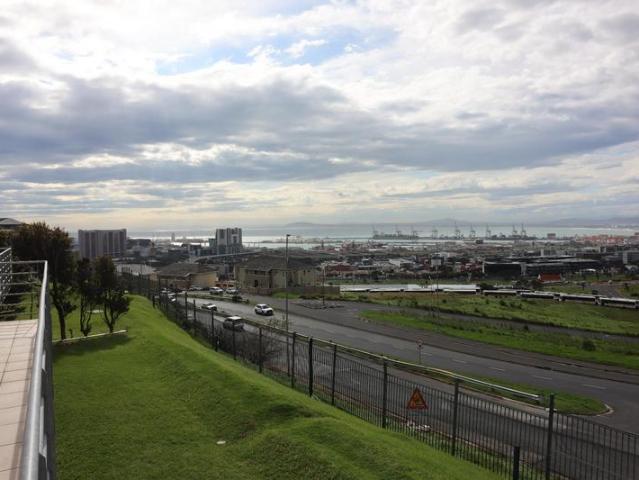 R21 500 | 2 Bedroom Apartment / Flat For Rent in Vredehoek, Cape Town