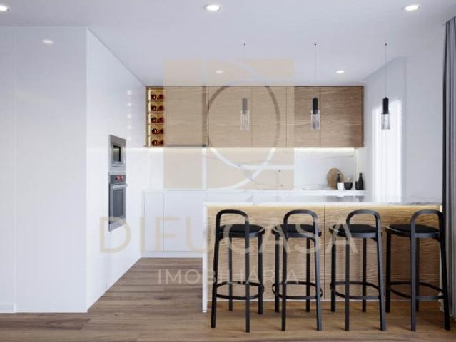 R253 Apartamento T2 com parqueamento de 16m2