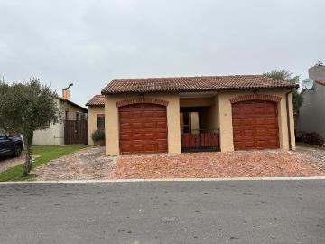 R27,000 pm 3 Bedroom House To Let in Ranzadale