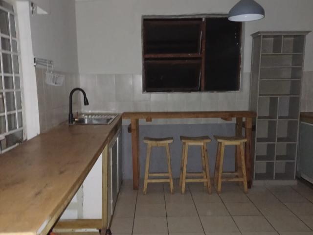R2,950 pm 2 Bedroom Room To Let in Grahamstown Central