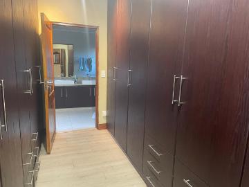R32 000 | 4 Bedroom Cluster House For Rent in Glenhazel, Johannesburg