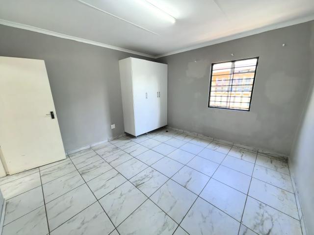 R7 000 | 2 Bedroom Apartment / Flat For Rent in Wychwood, Germiston