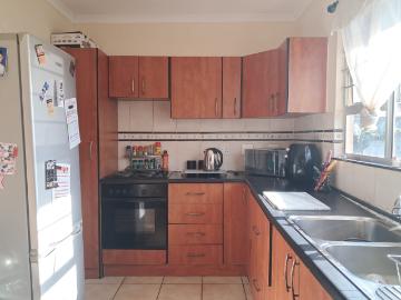 R7,000 pm 2 Bedroom Duplex To Let in Escombe