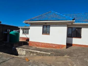 House to rent in Vulamehlo Local Municipality - Garden