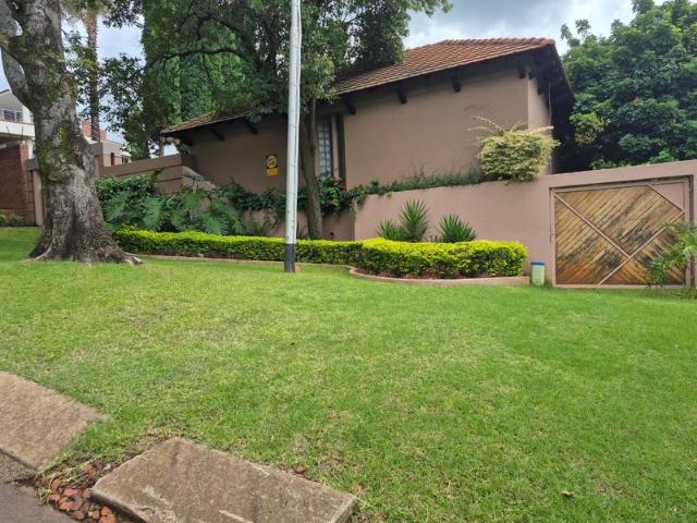 R49 999 | 6 Bedroom House For Rent in Muckleneuk, Pretoria