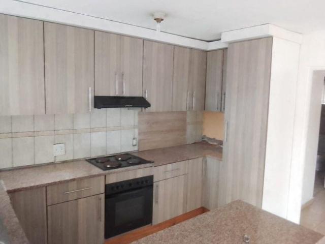 R4 700 | 2 Bedroom Apartment / Flat For Rent in Newlands West, Newlands