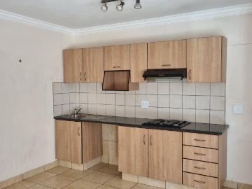 R4,900 pm 1 Bedroom Apartment To Let in Die Bult