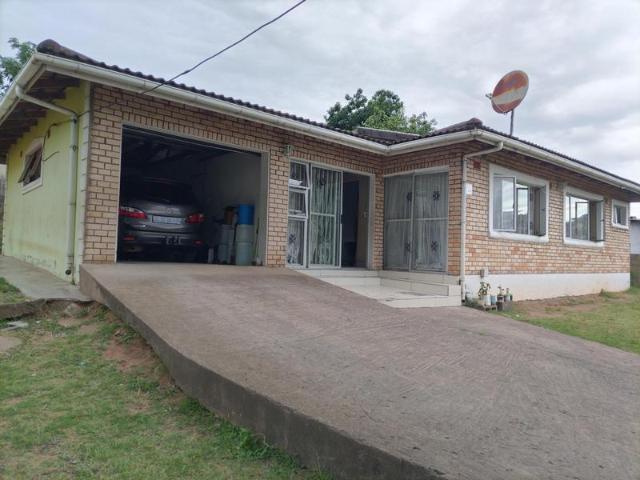 R4 000 | 3 Bedroom House For Rent in Luganda, Luganda