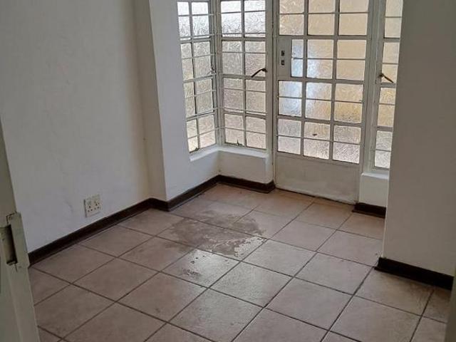 R4 000 | 2 Bedroom Apartment / Flat For Rent in Bezuidenhout Valley, Johannesburg