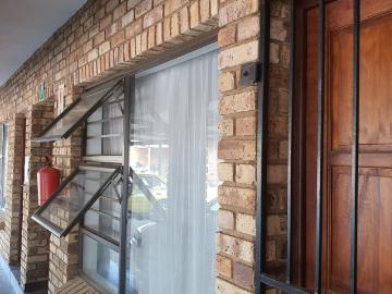 R4,275 pm 1 Bedroom Apartment To Let in Die Bult