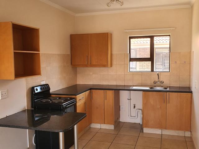 R5,120 pm 1 Bedroom Apartment To Let in Die Bult