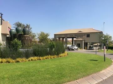 R5,120 pm 1 Bedroom Apartment To Let in Van Der Hoff Park