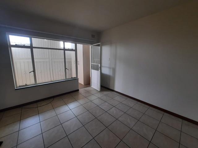 R5 300 | 1 Bedroom Apartment / Flat For Rent in Vanderbijlpark CE 1, Vanderbijlpark
