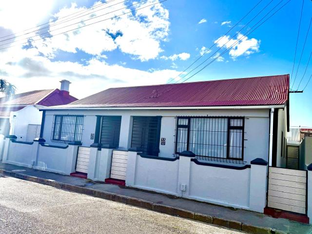 R6 500 | 1 Bedroom Apartment / Flat For Rent in Woodstock, Cape Town
