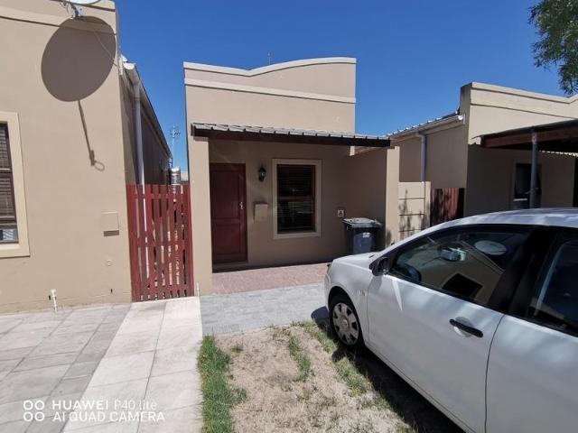 R6 500 | 1 Bedroom Townhouse For Rent in Bardale Village, Blue Downs