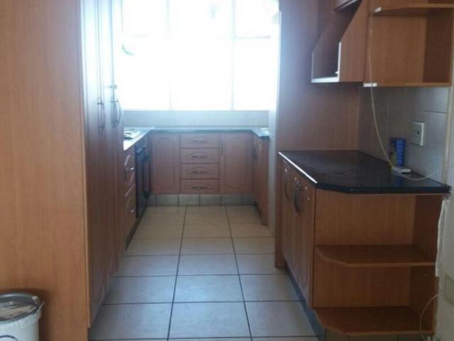 R6 500 | 2 Bedroom Apartment / Flat For Rent in Arcon Park, Vereeniging
