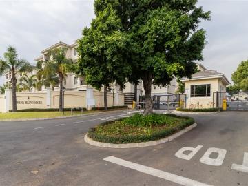 R6,500 pm 1 Bedroom Apartment To Let in Noordwyk