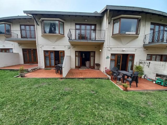 R6,660 pm 2 Bedroom Apartment To Let in Uvongo Beach