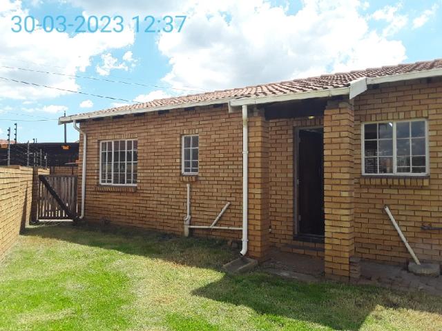 R6 000 | 3 Bedroom Townhouse For Rent in Delmas, Delmas