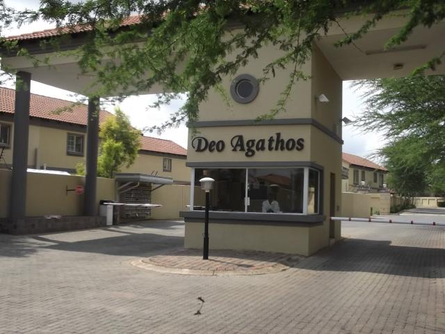 R6,000 pm 1 Bedroom Flat To Let in Annlin