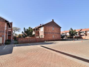 R6,200 pm 2 Bedroom Apartment To Let in Clarina