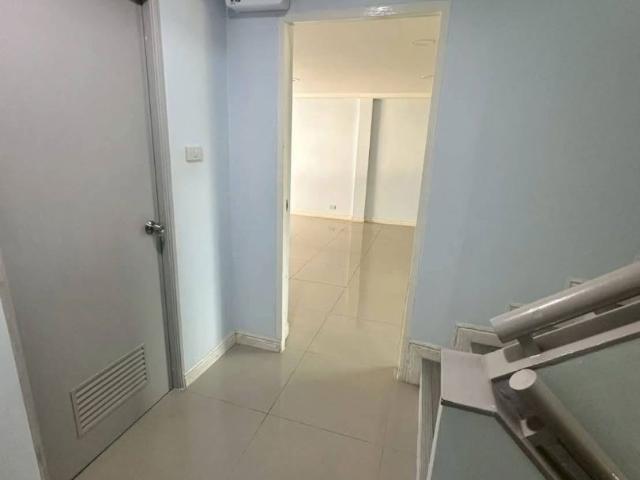#R8804 130169 ให้เช่าบ้าน Sinthanee Housing Ladprao80