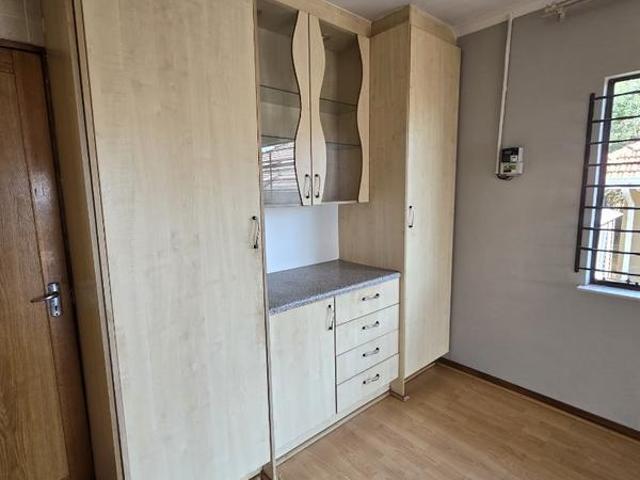 R8 500 | 2 Bedroom Apartment / Flat For Rent in Cyrildene, Johannesburg