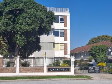 R8,540 pm 2 Bedroom Apartment To Let in Gqeberha Central
