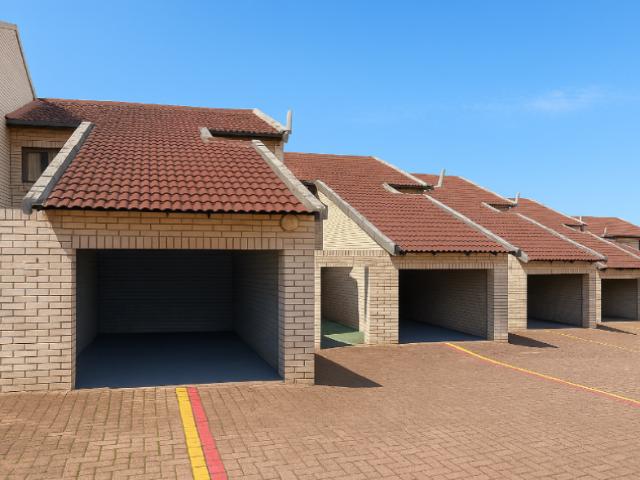 R8 000 | 2 Bedroom Apartment / Flat For Rent in Lawrence Rocks, Margate