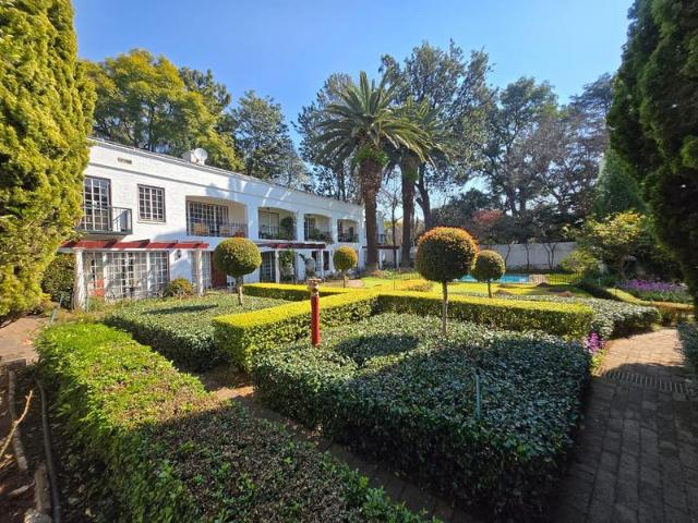R9 400 | 1 Bedroom Apartment / Flat For Rent in Saxonwold, Johannesburg
