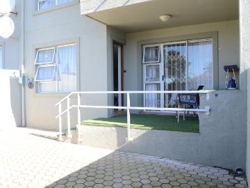 R9,700 pm 2 Bedroom Apartment To Let in Heiderand