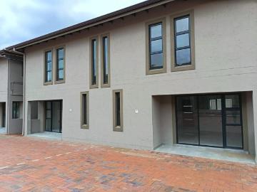 R9 999 | 3 Bedroom Townhouse For Rent in Lenham, Phoenix