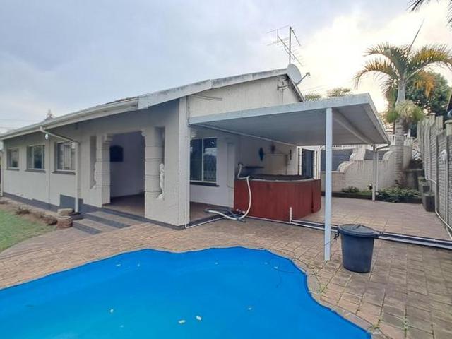 R9 000 | 3 Bedroom House For Rent in Yellowwood Park, Durban
