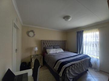R9,250 pm 3 Bedroom House To Let in Andeon