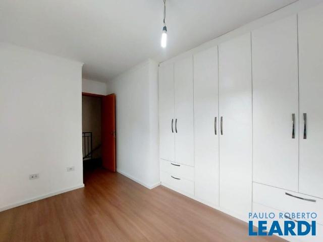 Casa Em Condomínio