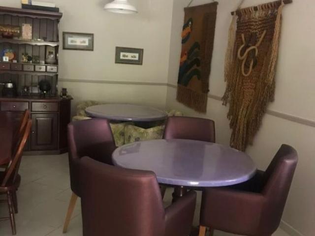Casa Em Condomínio