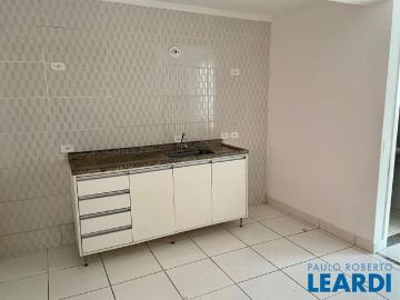 Casa Em Condomínio