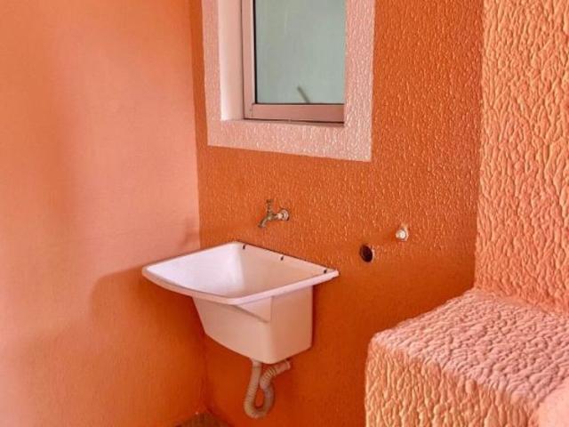 Casa Em Condomínio
