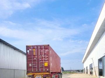 รับเทเลอร์ Hi Cube นานาชาติทานตะวันไตรภาษา 3.7 กม. ให้เช่าโกดัง หลังคาสูง 12 เมตร 285 ตรม.ตลาดแครายพลาซ่า 360ม. ต่อรองได้คับ