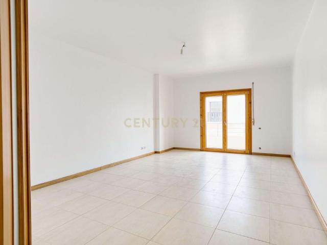 R. Branco Martins BE, 2450 172 Nazaré, Portugal, Nazaré, Leiria 2450 172