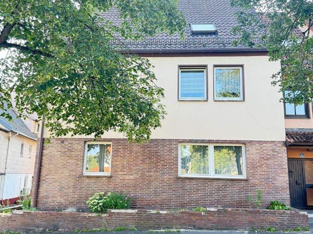 RÃ¶d * Studio Wohnung mit 2 Zi, offener EBK, Erstbezug nach Ren. * ab sofort