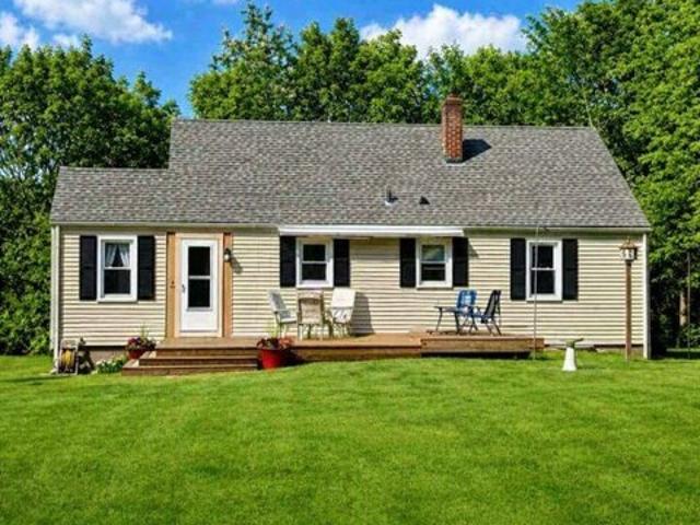 r Gates Ter, Sterling, Home For Sale
