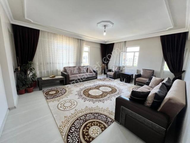 Rıhan Park Karşısın Da Geniş Ve Ferah 3+1 Satılık Fırsat Daire