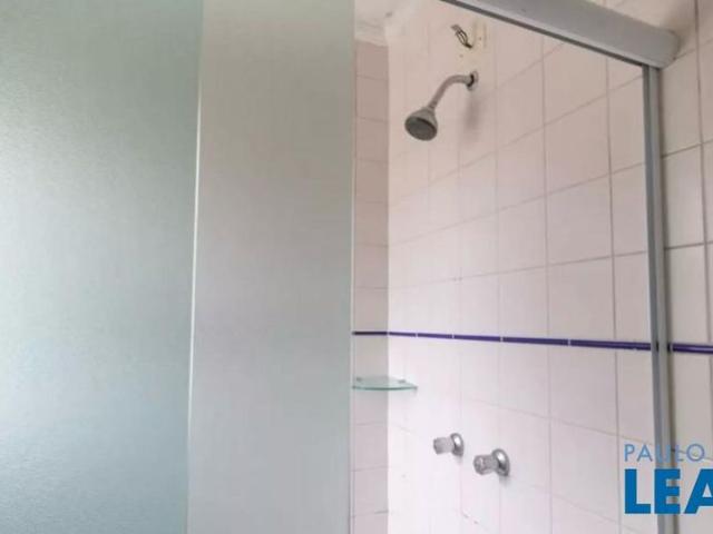 Casa Em Condomínio