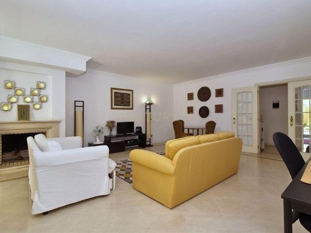 R. Prof. Agostinho da Silva 4, Parede, Portugal, Carcavelos e Parede, Braga 2775 051