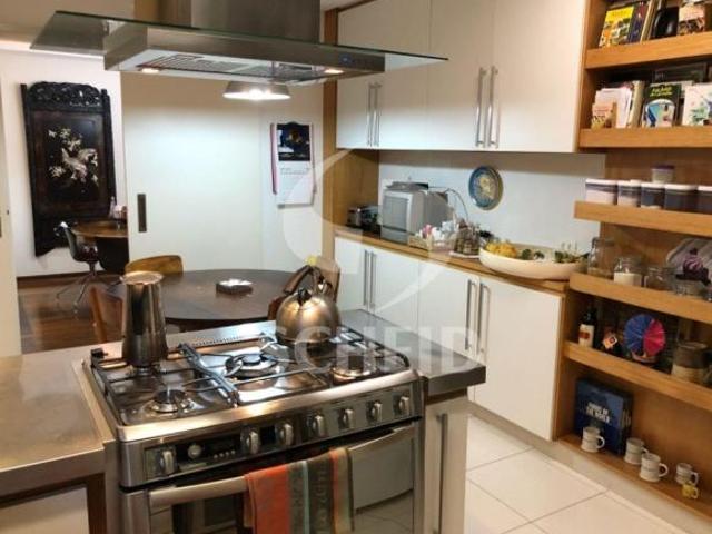 r. sócrates,4 dorms, reformado, lazer completo e 2 vagas fixas aceita PERMUTA
