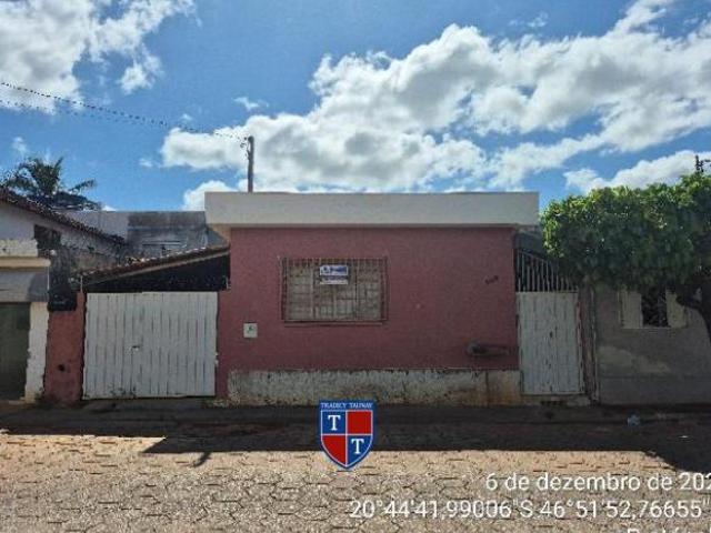 R$ 161.559,17 Casa MG PRATAPOLIS CENTRO