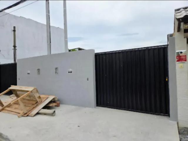 R$309 mil s/entrada. S/despesa! Lindo projeto. Muito clara. Grande terreno. 2 suítes