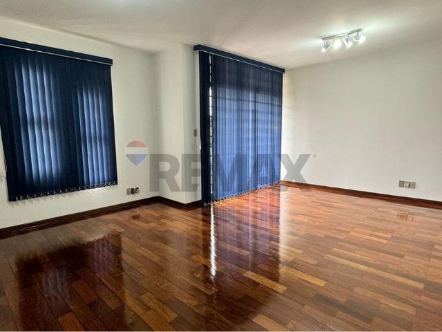 R$ 4.200,00 | Sobrado para Locação no Jardim Elite – 3 Dormitórios, Escritório, Área Gourmet e 4 Vagas de Garagem