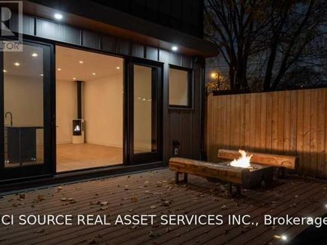 R 60 Jones Avenue, Toronto, ON, M4M 2Z8 house for lease | Listing ID E13805 | Royal LePage